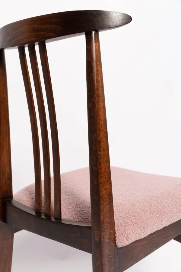 Illustration numéro 3 du produit Chaise en hêtre Mid-Century Rose Pâle Bouclé, Bois de Noyer, par M. Zielinski, Europe, années 1960