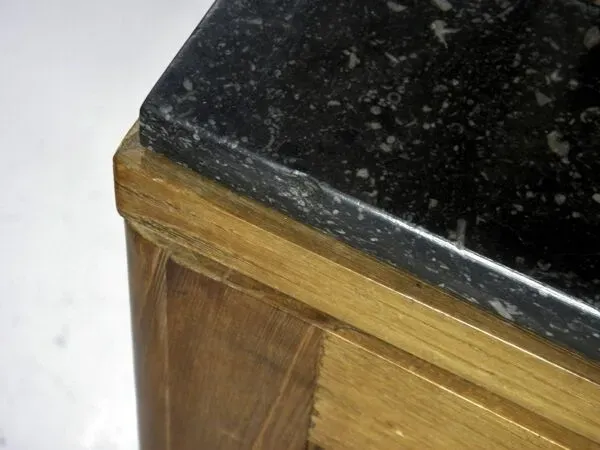 Illustration numéro 3 du produit MEUBLE D'APPOINT ART DECO, STYLE NEO- BRETON