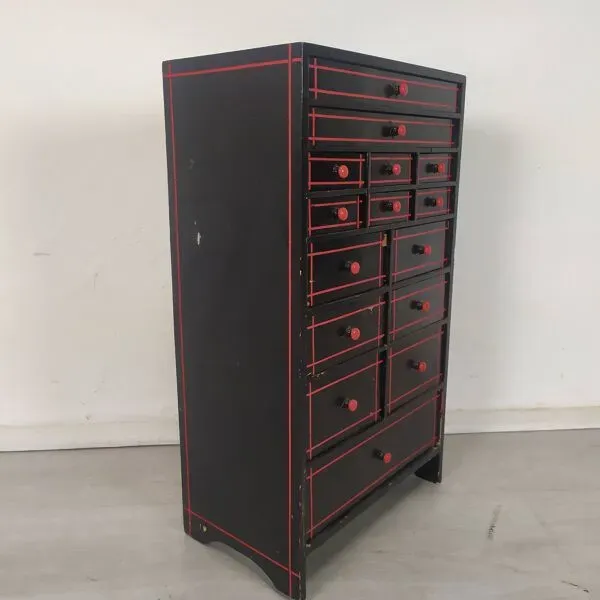 Illustration numéro 3 du produit Meuble de métier a tiroirs