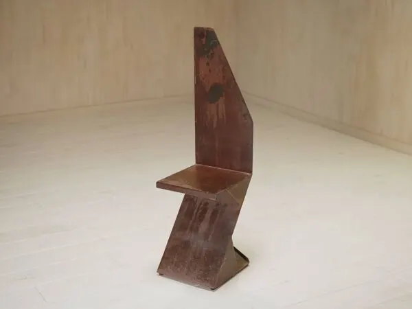 Illustration numéro 3 du produit Chaise sculpturale en acier postmoderne, Allemagne, années 1980