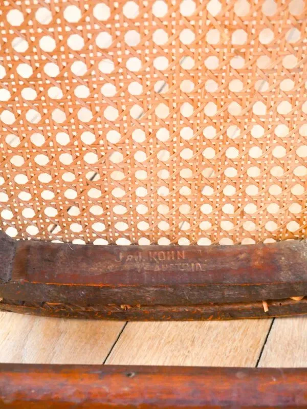 Illustration numéro 3 du produit Ensemble de 3 chaises bistrot en bois et cannage signées J. Kohn, Made in Austria, XXème