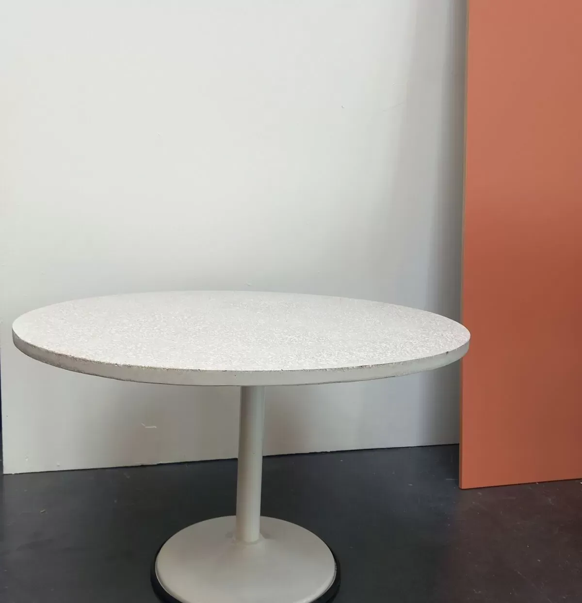 Illustration numéro 3 du produit Table basse