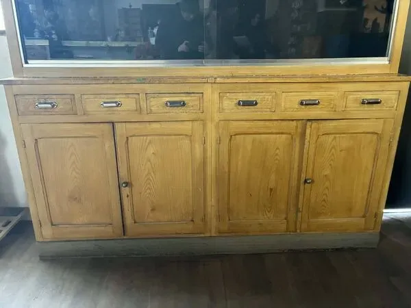 Illustration numéro 3 du produit Meuble de métier/magasin