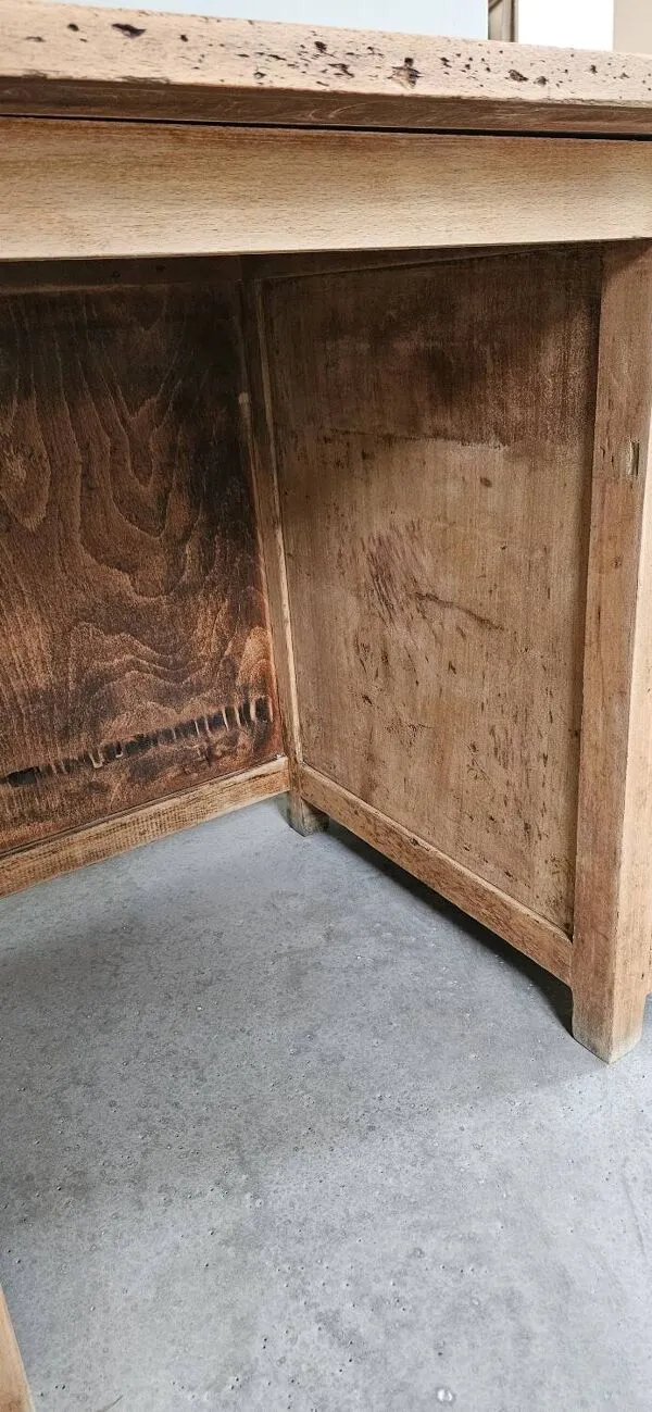 Illustration numéro 3 du produit Grand bureau de maitre vintage 2 caissons