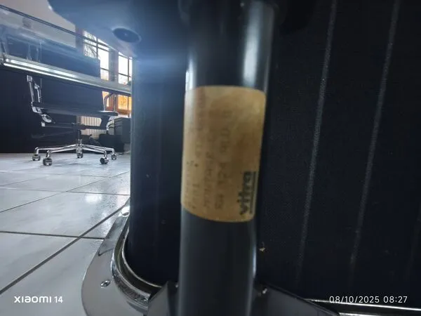 Illustration numéro 3 du produit Fauteuil