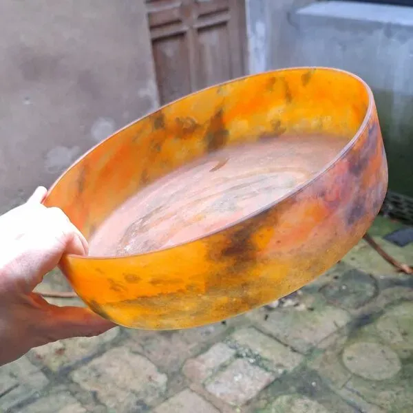 Illustration numéro 3 du produit Coupe à fruits en verre et fer forgé