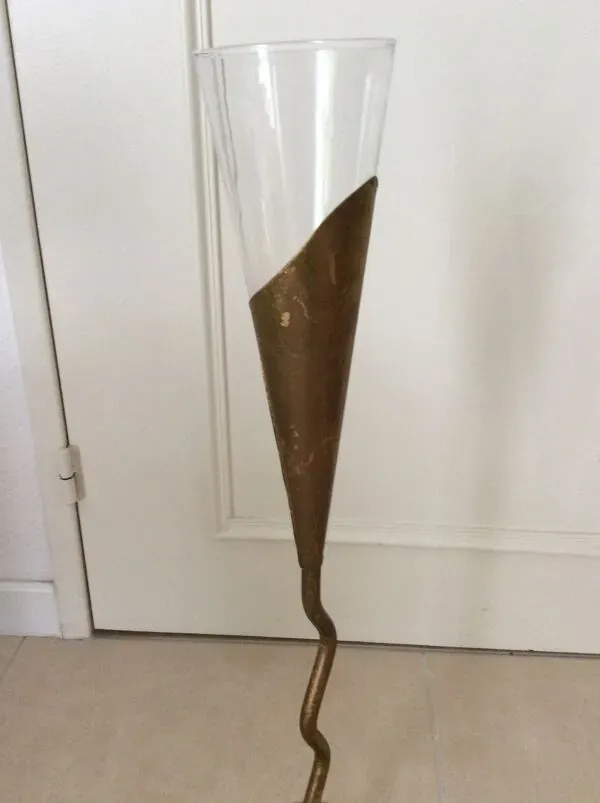 Illustration numéro 3 du produit Vase