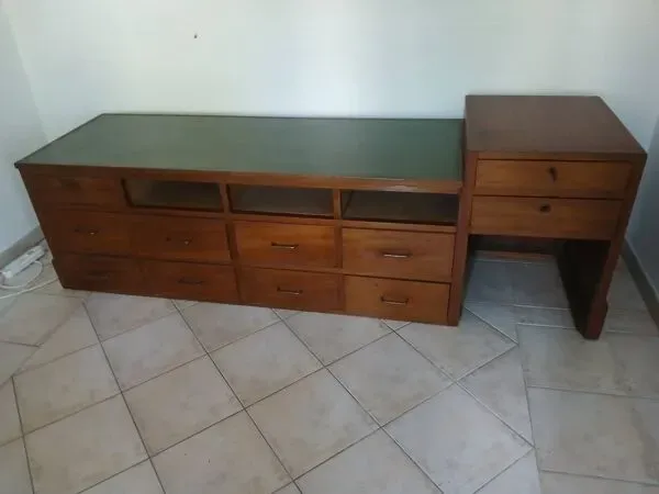 Illustration numéro 3 du produit Meuble de métier