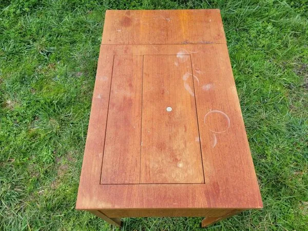Illustration numéro 3 du produit Table scandinave