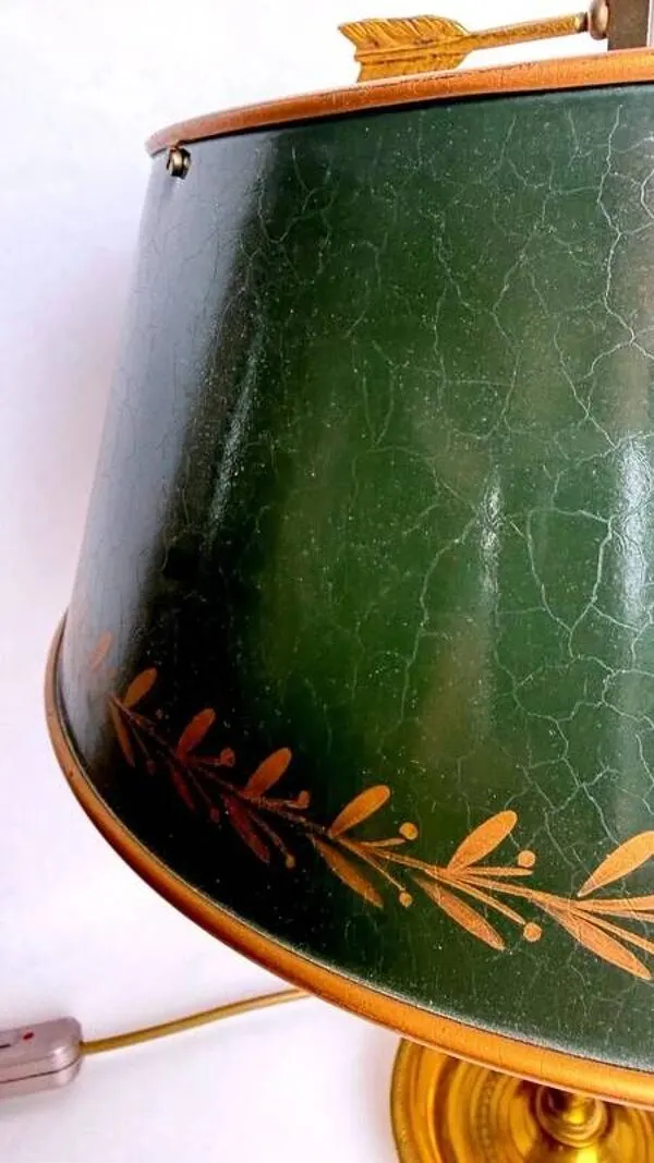 Illustration numéro 3 du produit Lampe bouillotte en bronze, style Empire, à variateur d'intensité