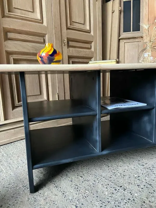 Illustration numéro 3 du produit Meuble d appoint