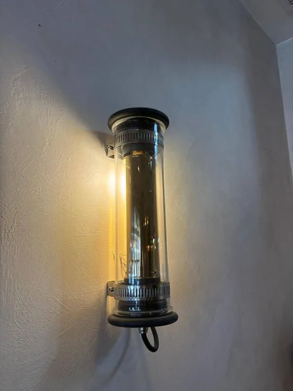 Illustration numéro 3 du produit Lampe ''in the tube'' DCW