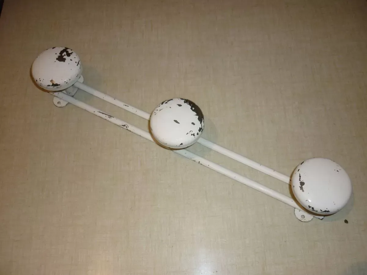 Illustration numéro 3 du produit Porte-manteaux 3 patères