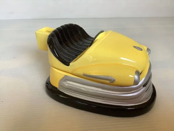 Illustration numéro 3 du produit Cendrier voiture tamponneuse