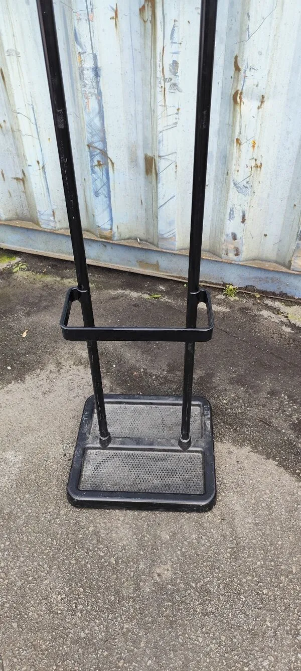 Illustration numéro 3 du produit Porte manteau Manade, Vitrac