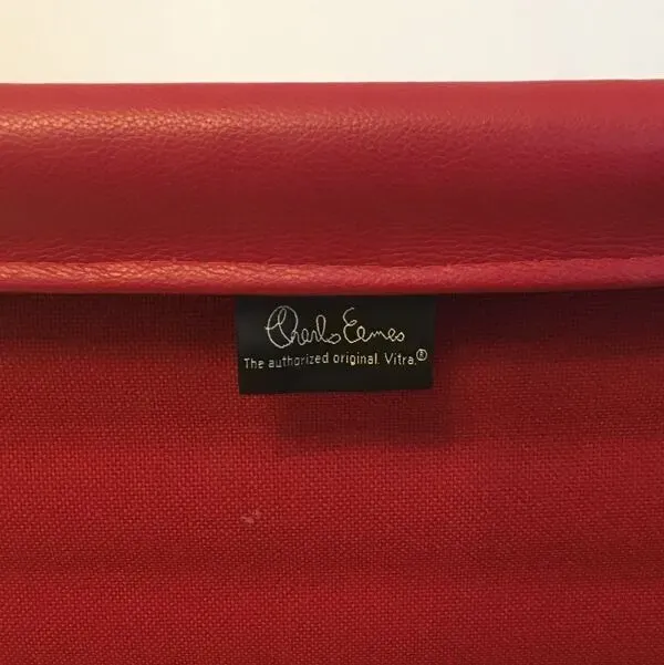 Illustration numéro 3 du produit Paire de fauteuils  EA116 aluminium par Charles & Ray Eames édition vitra