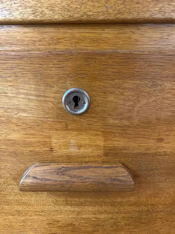 Illustration numéro 3 du produit meuble de métier en chêne massif 1950