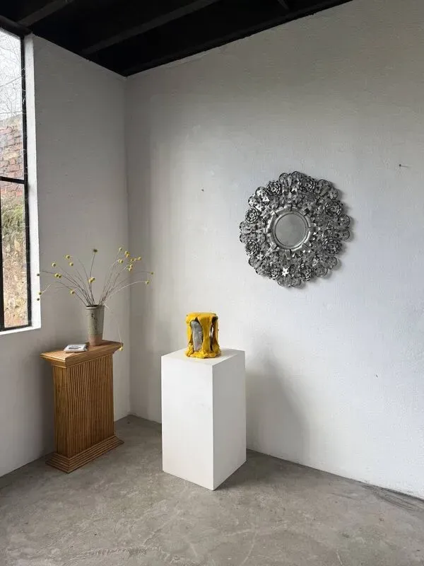 Illustration numéro 3 du produit Miroir mexicain vintage en métal