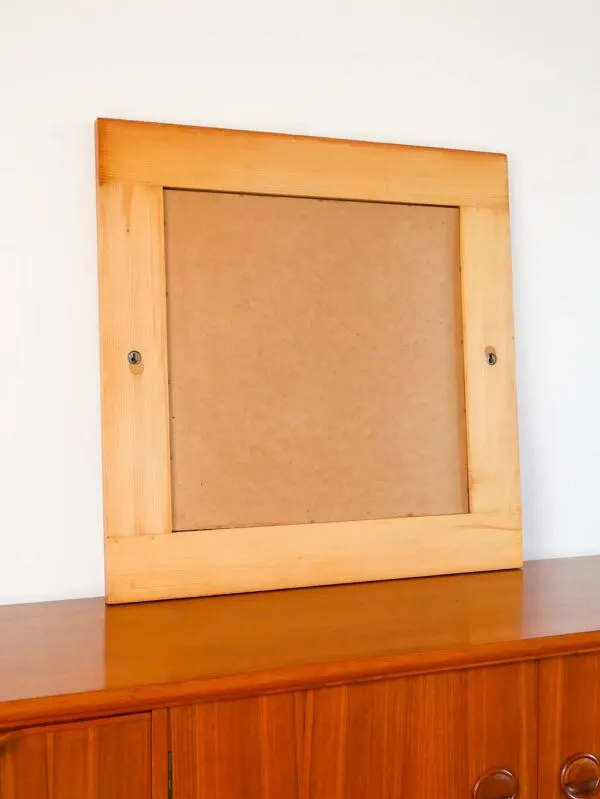 Illustration numéro 3 du produit Miroir en pin, 1980