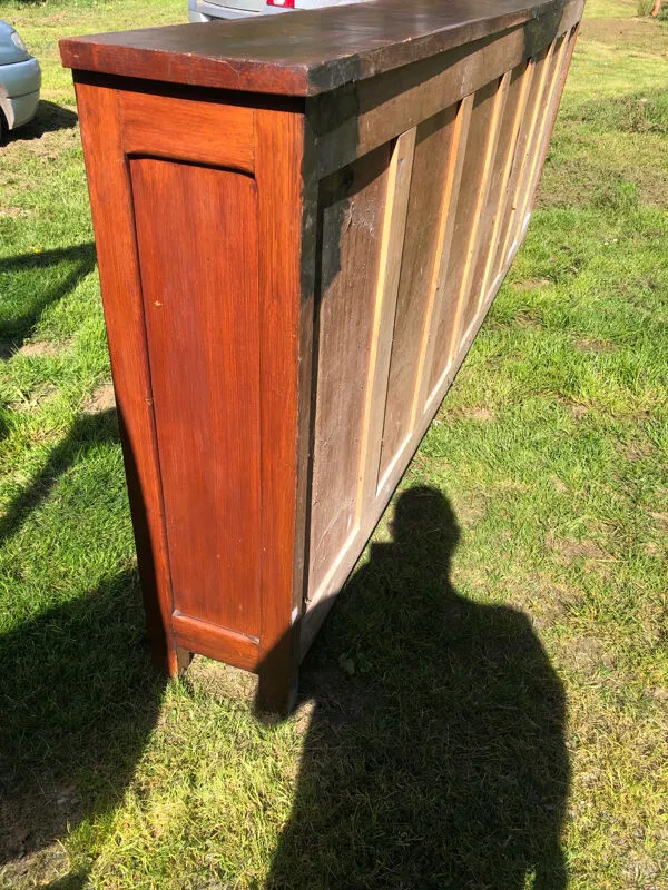 Illustration numéro 3 du produit Meuble de métier