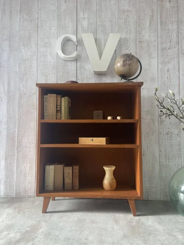 Illustration numéro 3 du produit Etagère des années 70