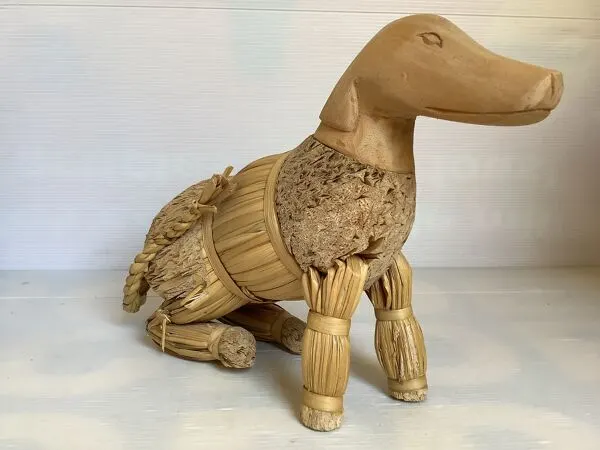 Illustration numéro 3 du produit Chien en bois