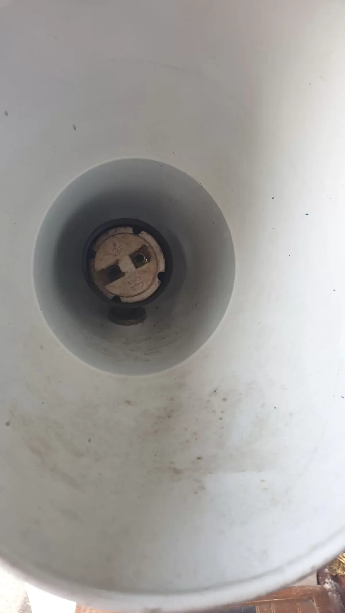 Illustration numéro 3 du produit Lampe d'atelier