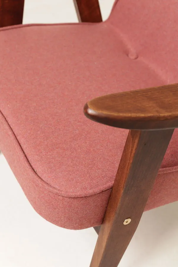 Illustration numéro 3 du produit Fauteuil rétro en laine rose indien, remanié.