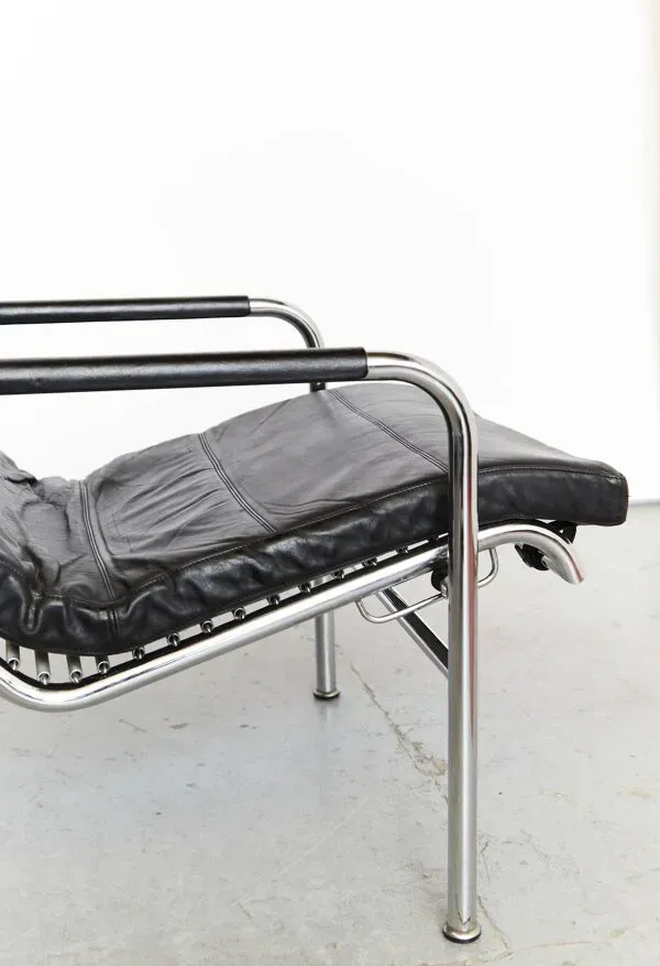 Illustration numéro 3 du produit Fauteuil & Ottoman Gabriele Mucchi « Genni » pour Zanotta