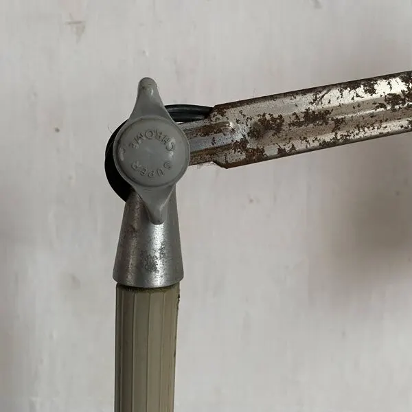 Illustration numéro 3 du produit Lampe d'atelier Superchrome à étau , lampe industrielle 2 bras
