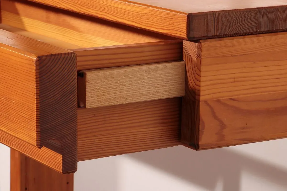 Illustration numéro 3 du produit Système mural modulaire brutaliste français – Élégance industrielle, vers 1950