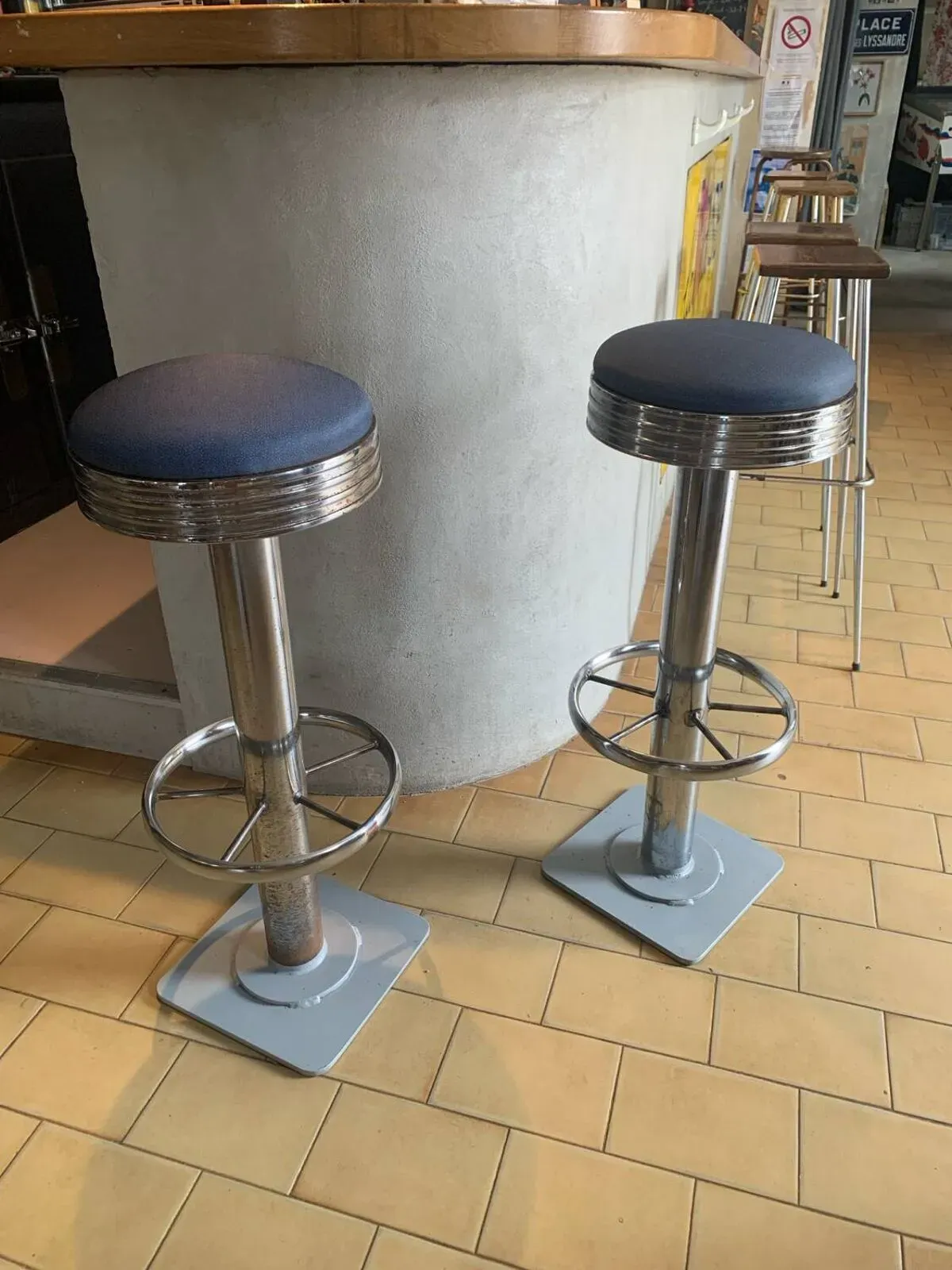 Illustration numéro 3 du produit Tabourets industriels