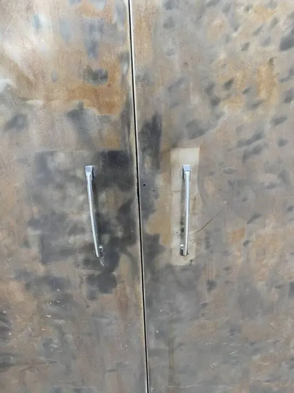 Illustration numéro 3 du produit Armoire style Tolix