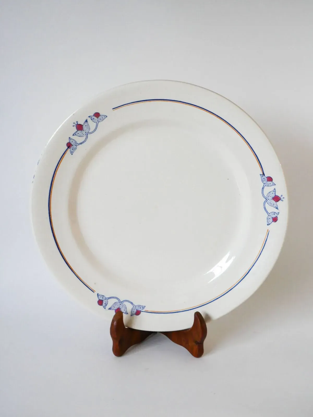 Illustration numéro 3 du produit Plat en terre de fer Salins Charbonnier modèle Rrégastel début XXème