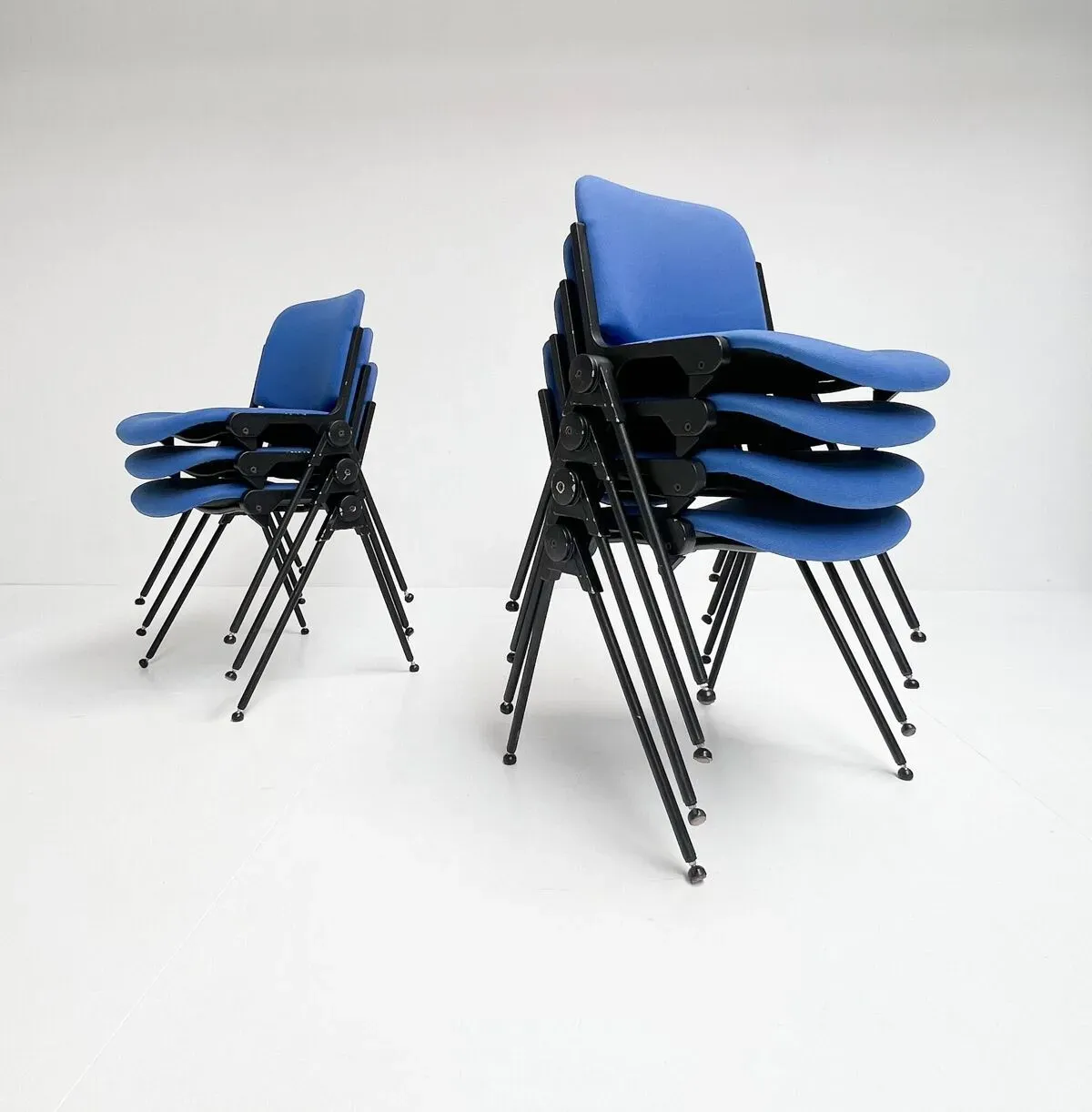 Illustration numéro 3 du produit Chaise Agora de Paolo Favaretto, 1960