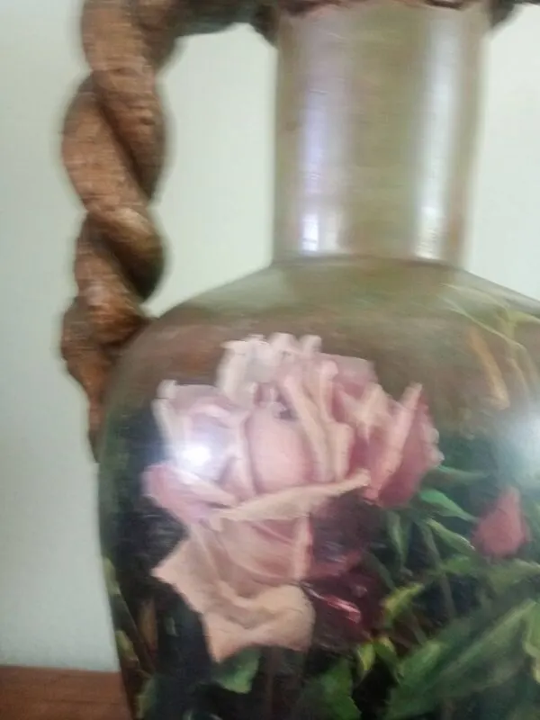 Illustration numéro 3 du produit Vase à double anse aux roses Georges Weissenburger Ecole de Nancy