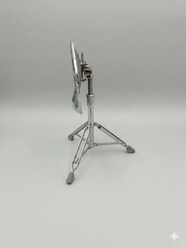 Illustration numéro 3 du produit Tabouret BEAT en chrome poli – Yasuaki Sasamoto pour Dulton