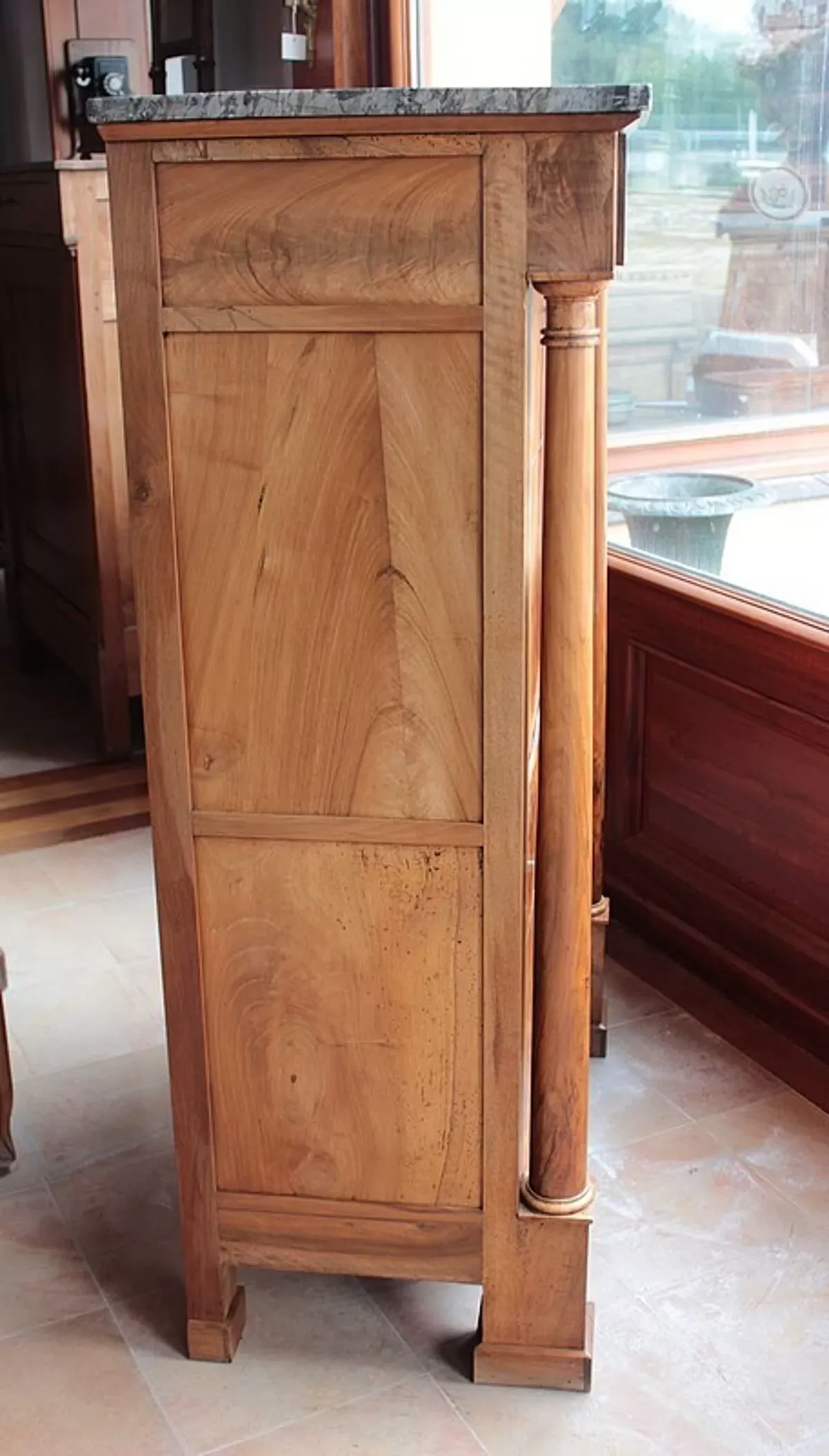 Illustration numéro 3 du produit Secrétaire empire en noyer XIXème