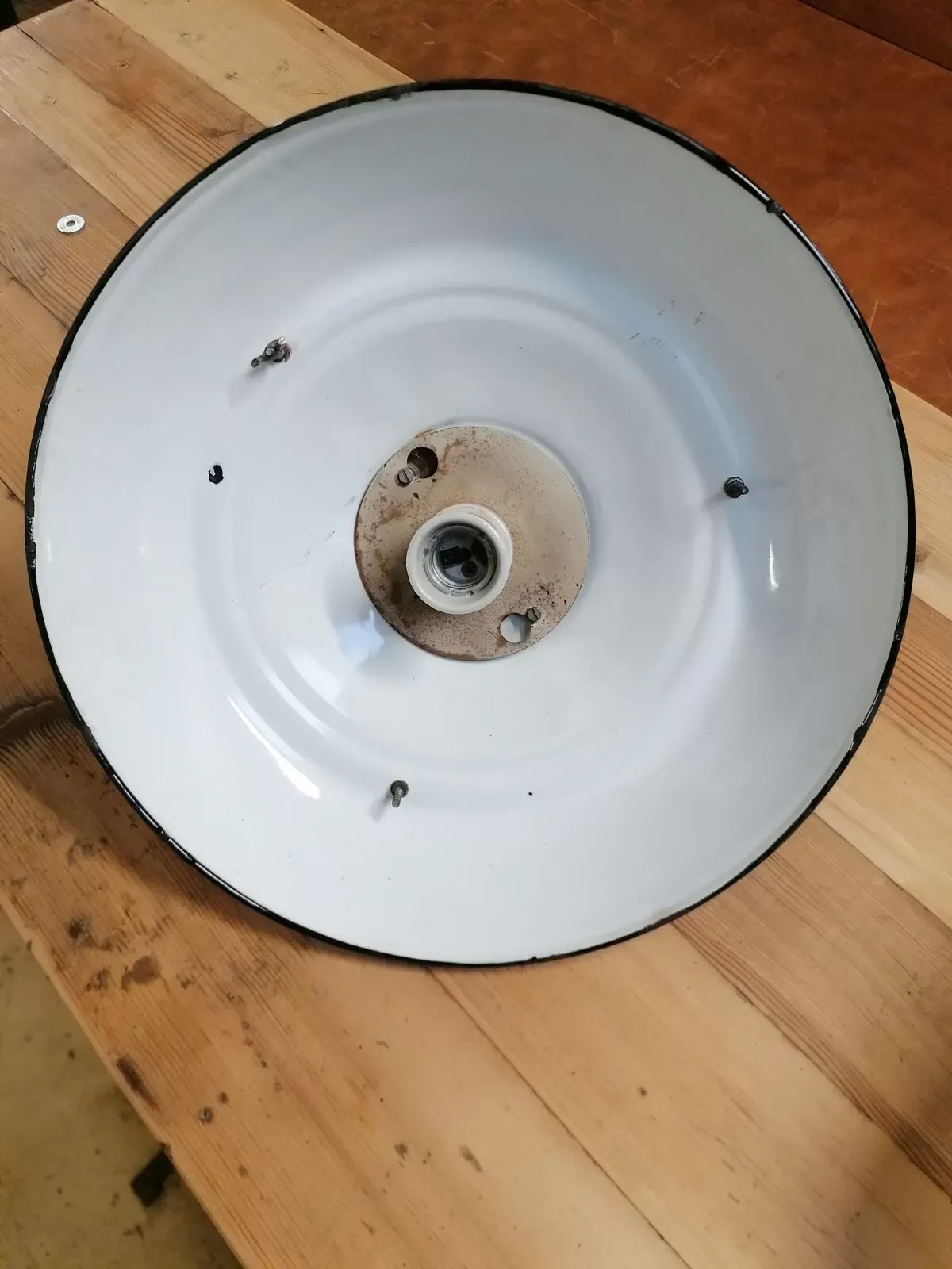 Illustration numéro 3 du produit Lot de 3 suspensions industrielles tchèques vintage, années 50