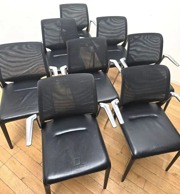 Illustration numéro 3 du produit Suite de 8 chaises MediaSlim, Vitra