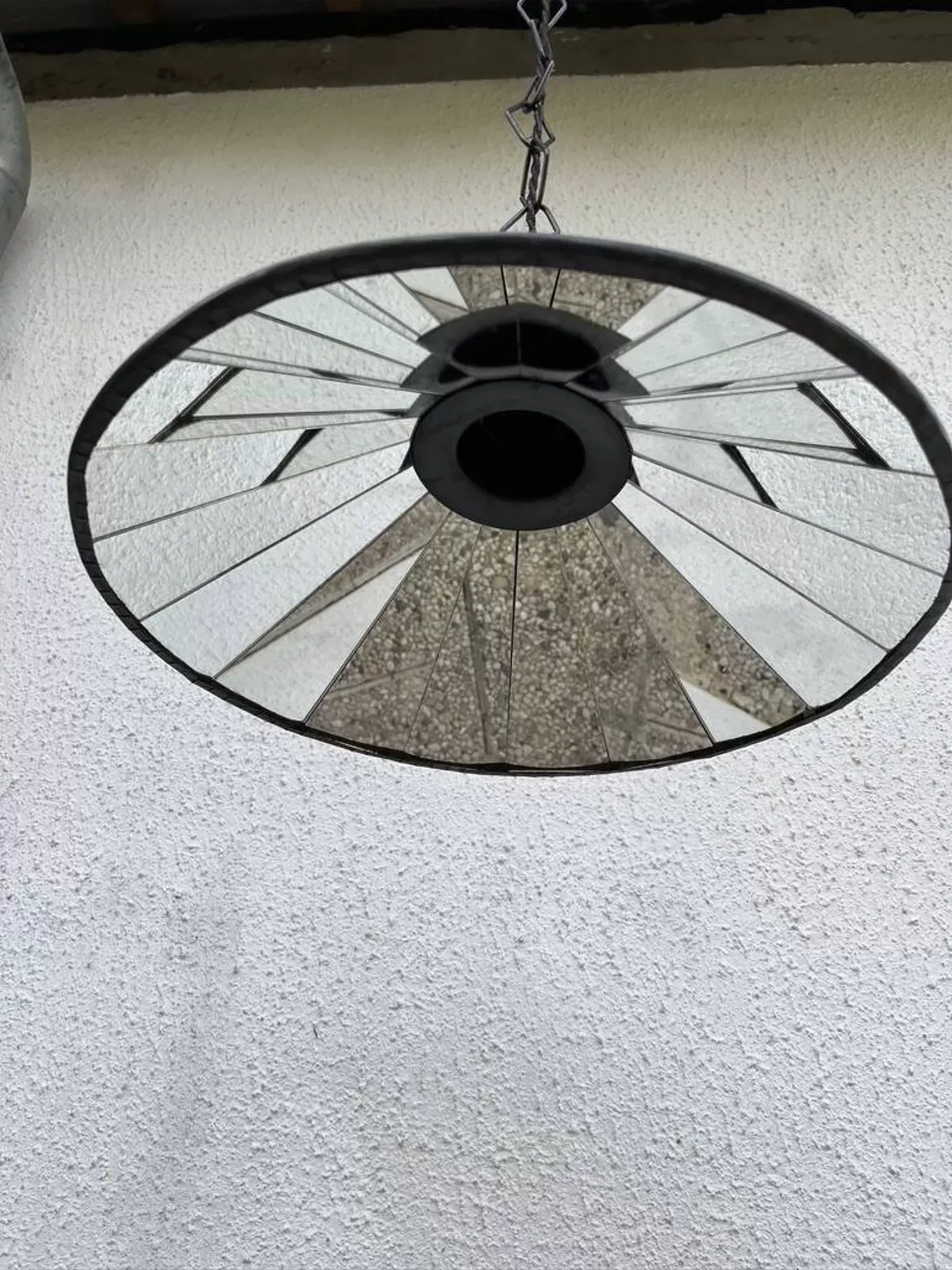 Illustration numéro 3 du produit Suspension en métal industriel avec miroir