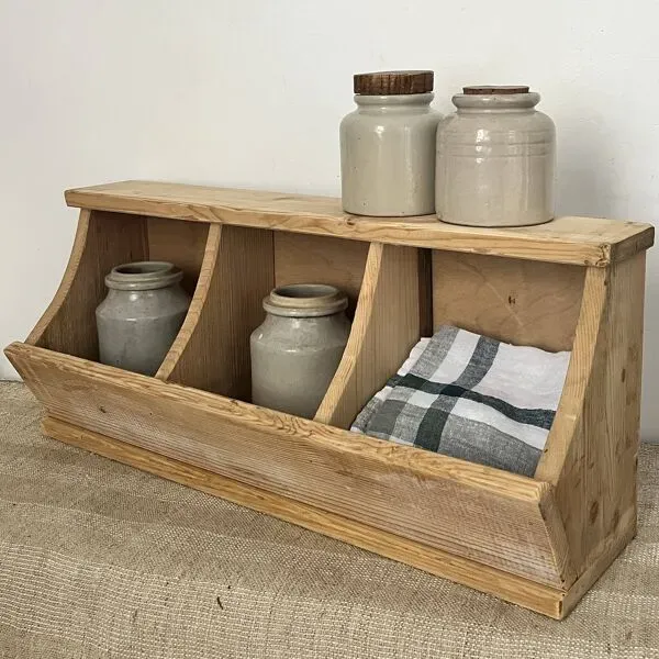 Illustration numéro 3 du produit Meuble de rangement - Meuble à casiers