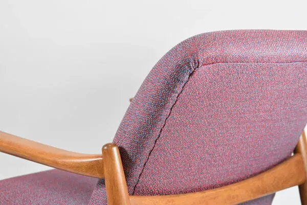 Illustration numéro 3 du produit Fauteuil original GFM-64, années 1960, designer E. Homa, bleu orange violet