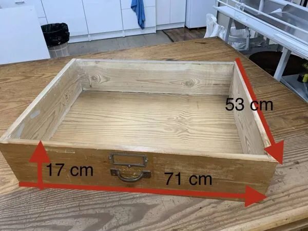 Illustration numéro 3 du produit Meuble d'atelier