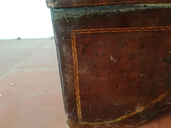 Illustration numéro 3 du produit Commode de toilette ancienne