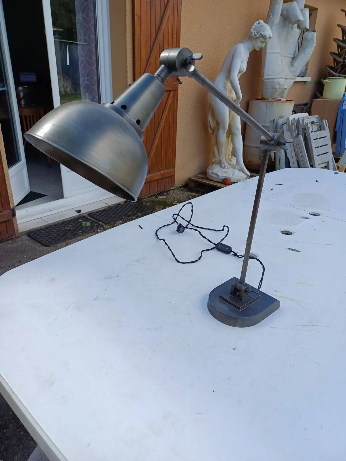 Illustration numéro 3 du produit Lampe industrielle métal 2 bras