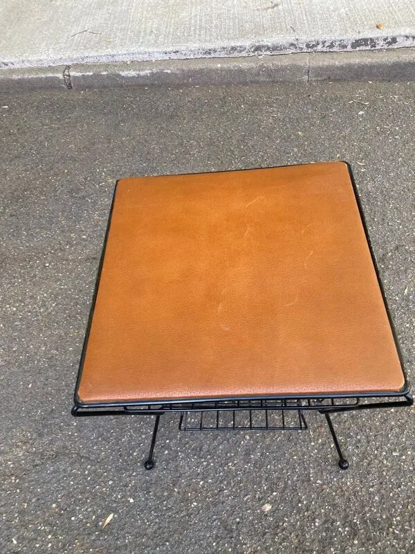 Illustration numéro 3 du produit Porte-revues table d'appoint vintage style atomic mid-century modern