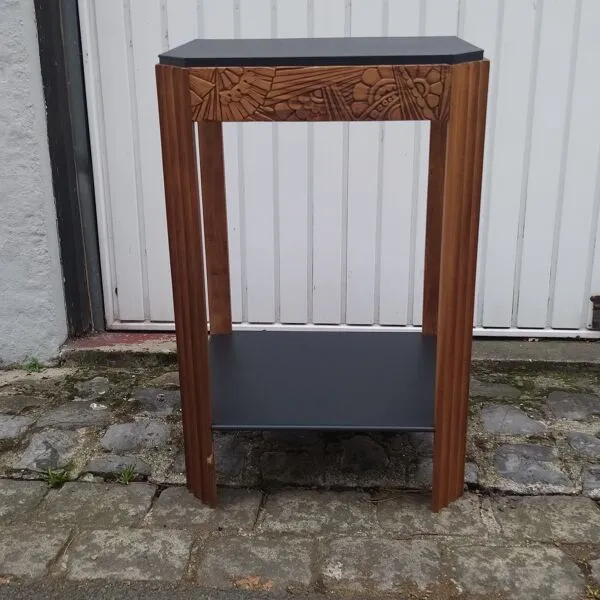 Illustration numéro 3 du produit Jolie console art déco