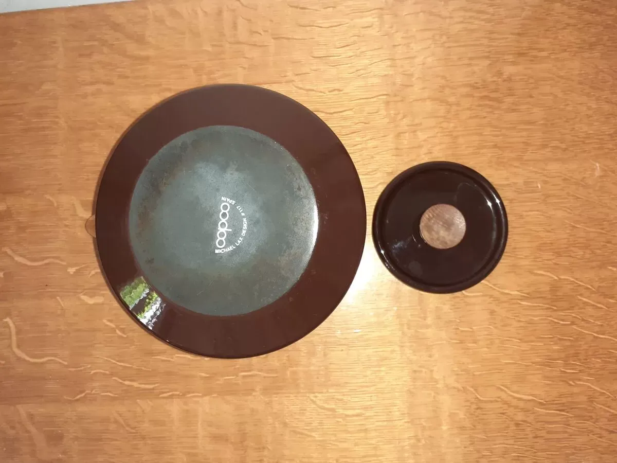 Illustration numéro 3 du produit Théière bouilloire en tôle émaillée,  Mickaël Lax Copco