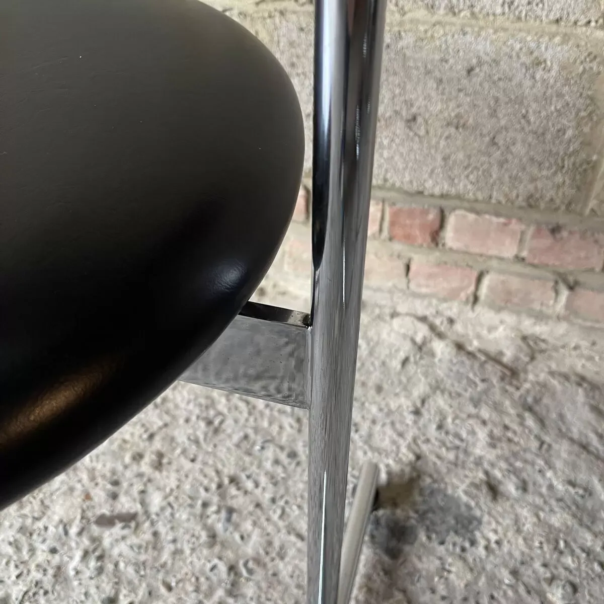 Illustration numéro 3 du produit Set de 4 chaises ''Airport Model 037'' par Geoffrey Harcourt pour Hans Kaufeld, 1960s